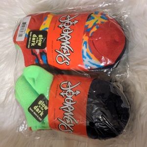 Journeys kids glow in the dark socks two  5 packs fits 11-3 youth